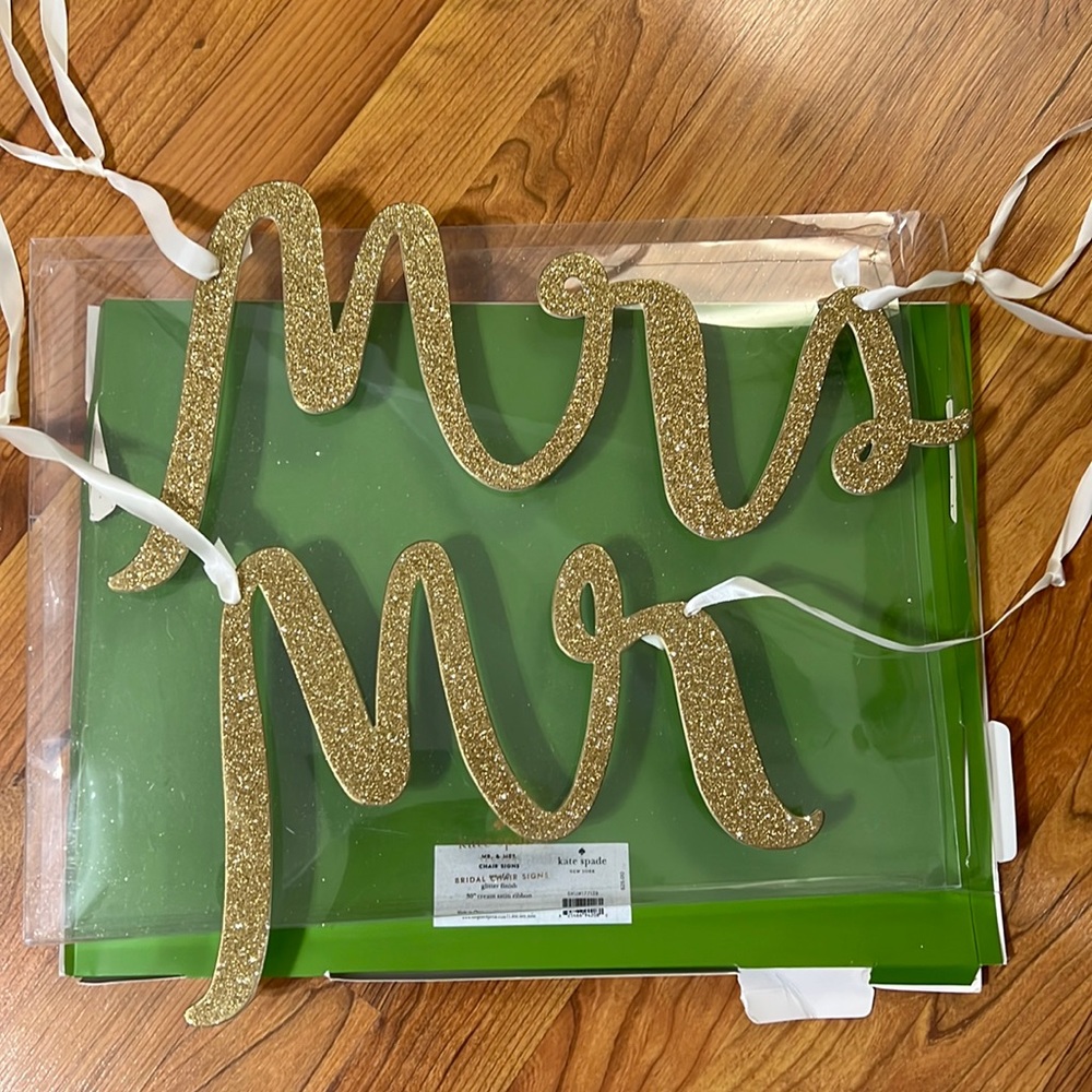 Kate Spade chair signs